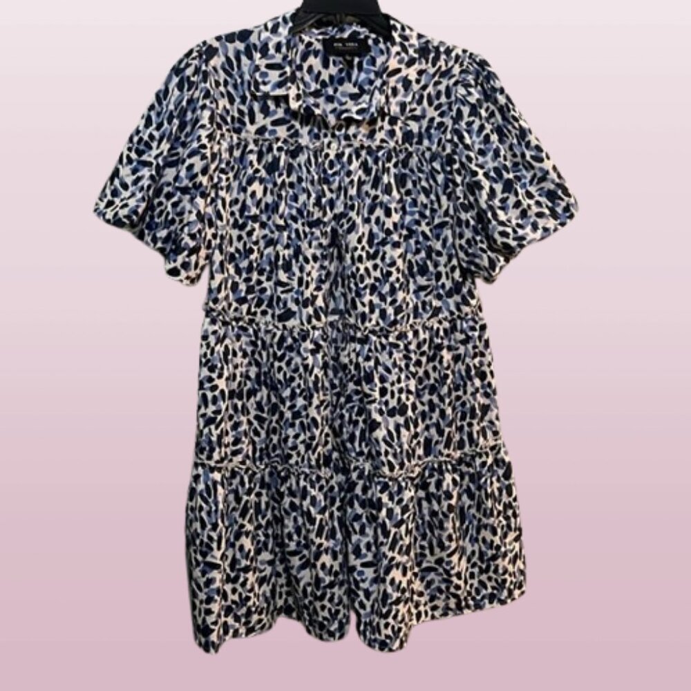 AVA Vera Women's Size L Button Down
